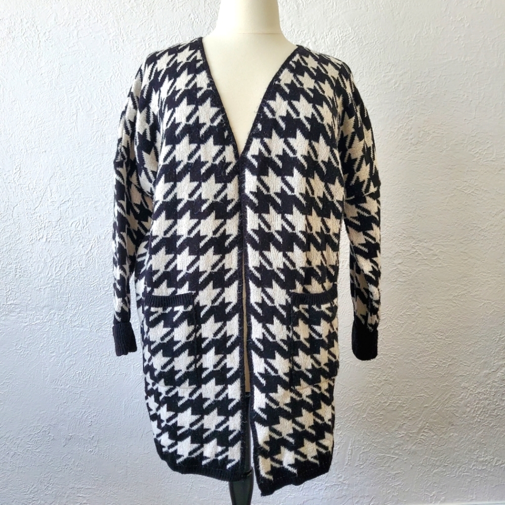 Black and Off-white Houndstooth Cardigan 12/14